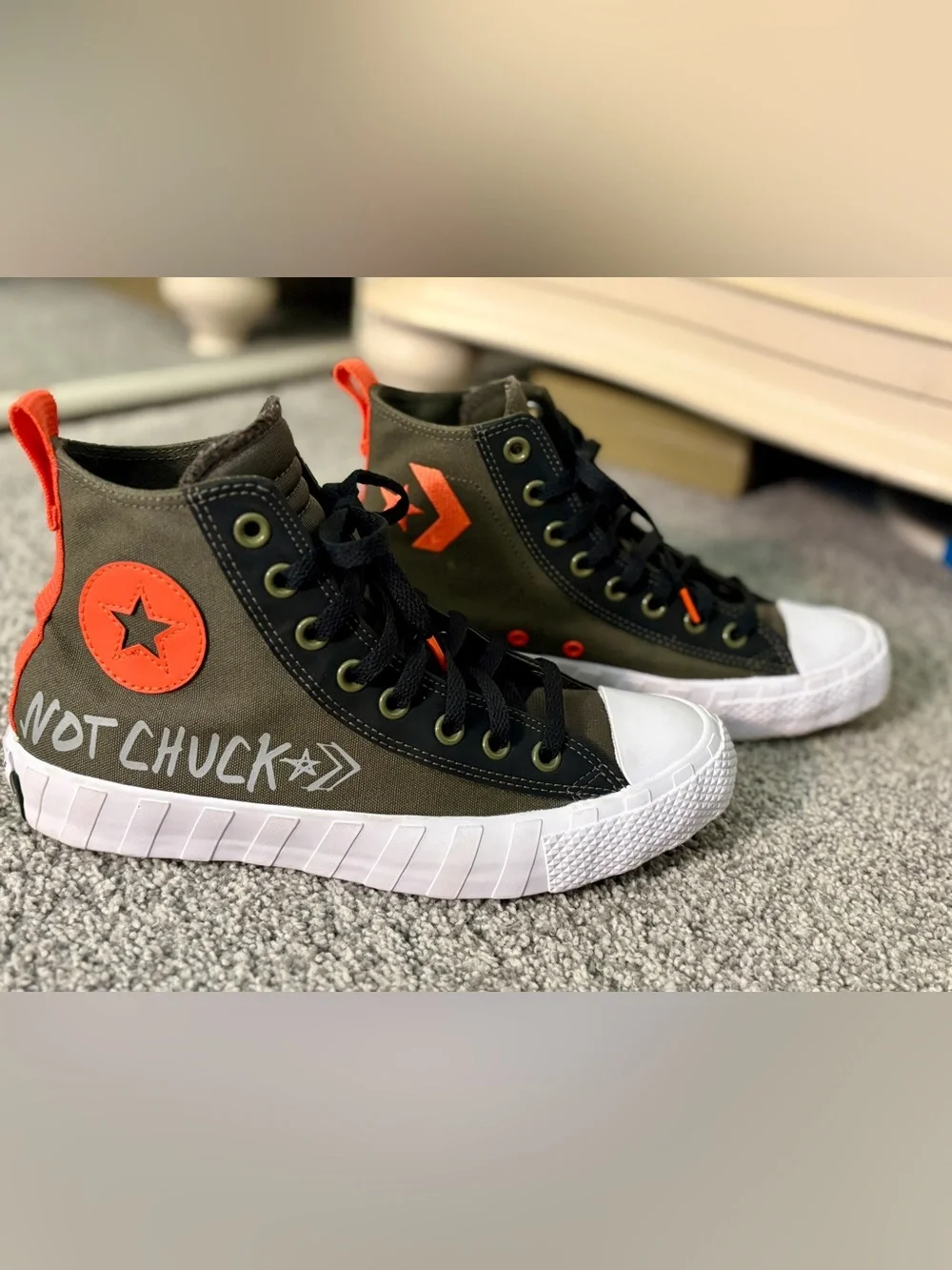 Converse Cargo Khaki and Bold Mandarin SZ 7M/9W